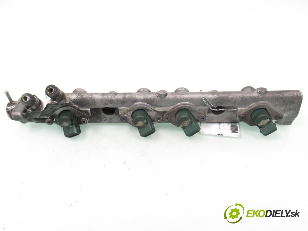 RENAULT LAGUNA I (B56_, 556_) LIFTBACK 1997 66,00 1.8 (B56A/B) - F3P 724 1794,00 Lišta vstrekovacia 857013 ; 867867 (Vstrekovacia lišta)