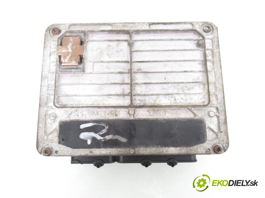 SEAT TOLEDO II (1M2) SEDAN 1999 74,00 1.6 - AKL 1595,00 řídící jednotka motora 06A906019AL ; 5WP4376