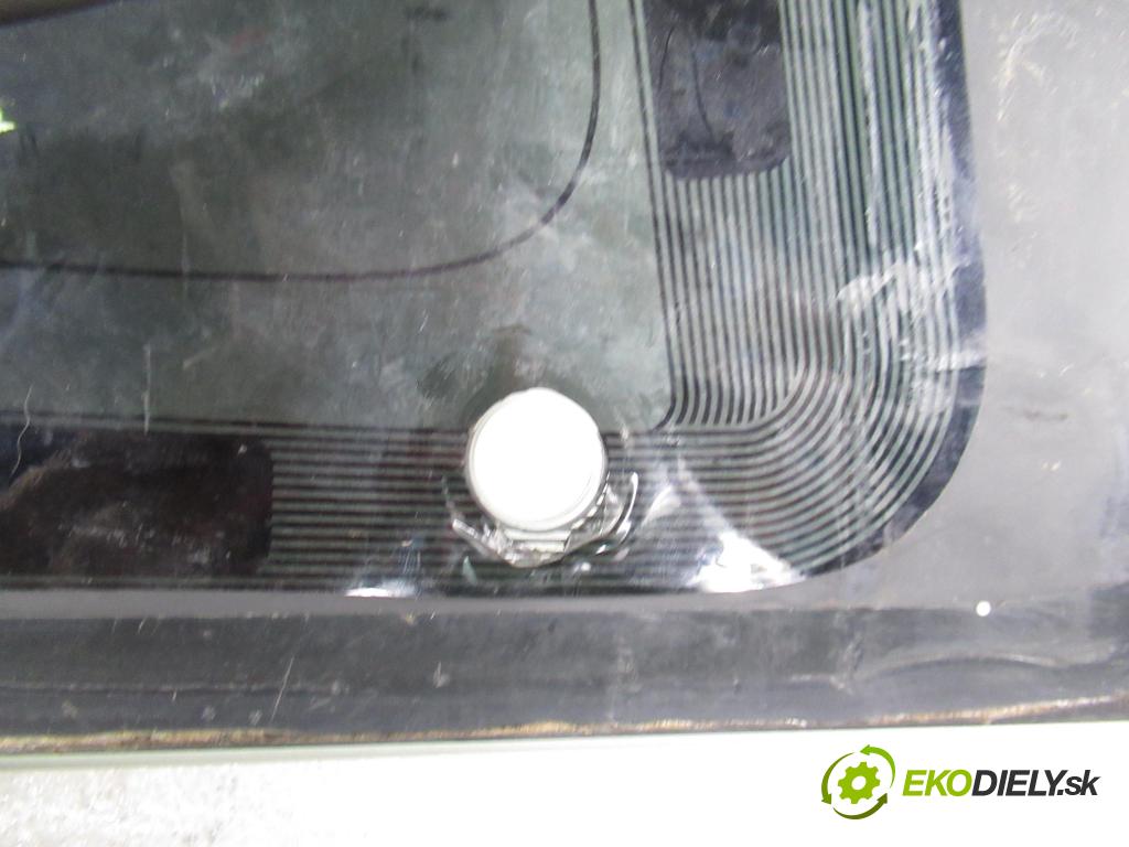 HONDA CR-V I (RD) SUV 1999 94,00 2 - B20B4 1973,00 Okno zadné kapota