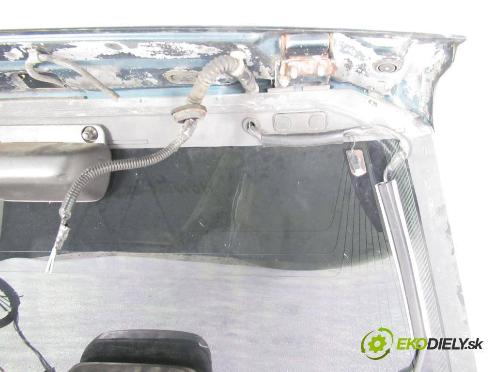 HONDA CR-V I (RD) SUV 1999 94,00 2 - B20B4 1973,00 Okno zadné kapota