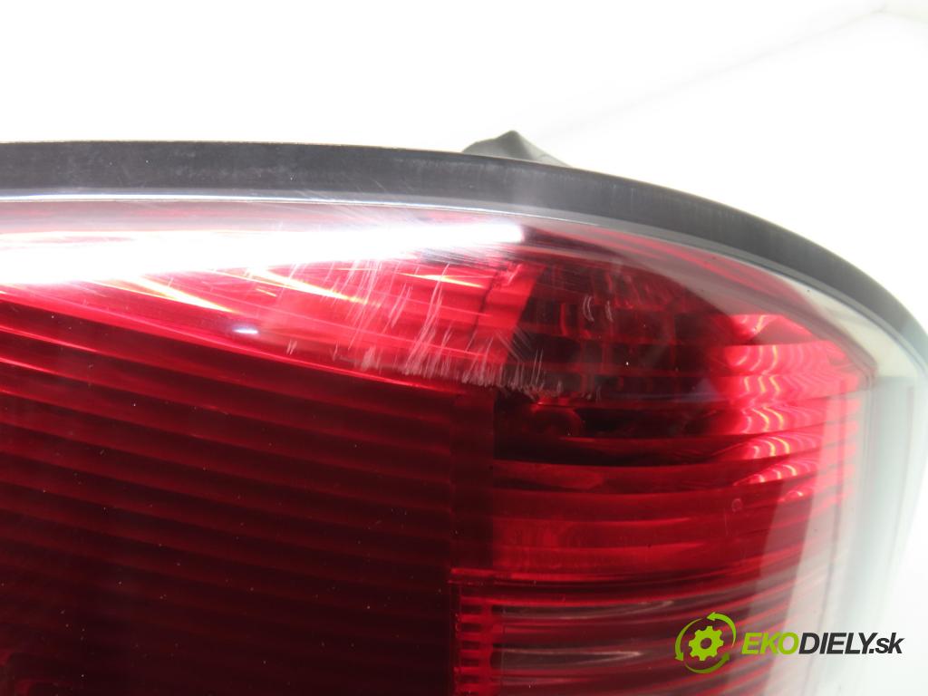 OPEL ASTRA H Kombi (A04) KOMBI 2007 85,00 1.6 - Z 16 XER 1598,00 Svetlo ľavé zadné 93182992