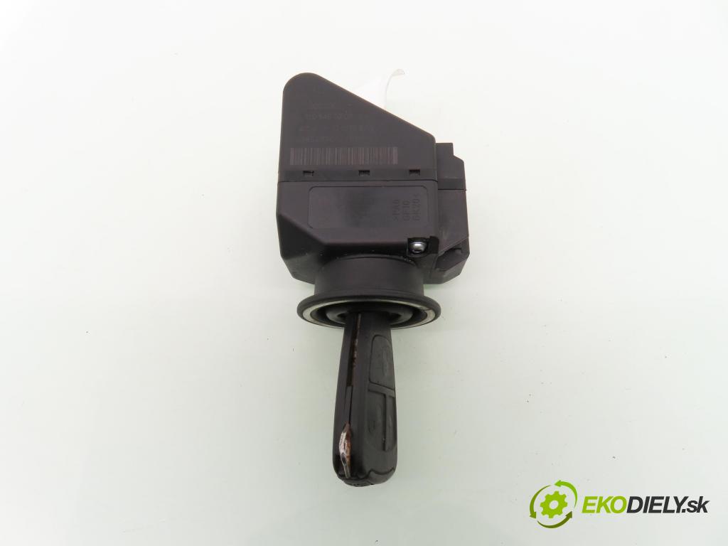 MERCEDES-BENZ CLK (C208) CABRIO 2000 142,00 230 Kompressor 193 - M 111.975 2295,00 spinačka 2105450208 (Spínacia skrinka)