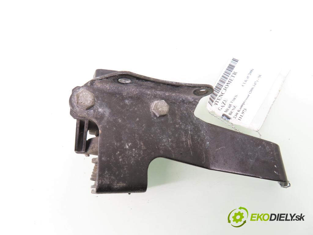 MERCEDES-BENZ CLK (C208) CABRIO 2000 142,00 230 Kompressor 193 - M 111.975 2295,00 Potenciometer plynu A0125423317 (Potenciometer plynového pedálu)