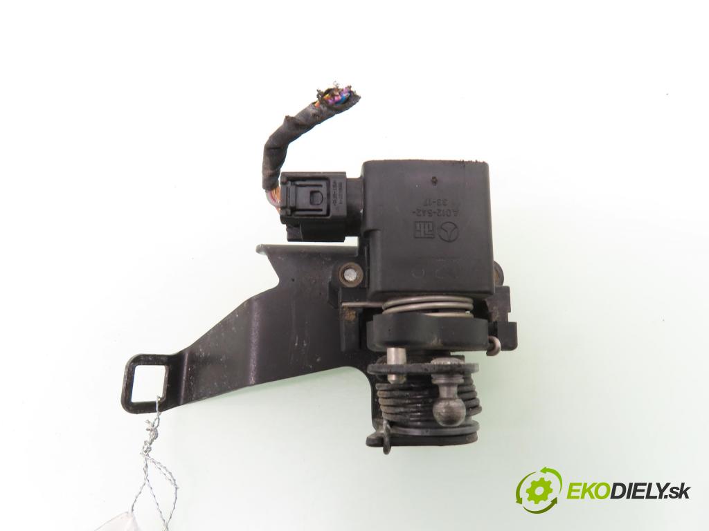 MERCEDES-BENZ CLK (C208) CABRIO 2000 142,00 230 Kompressor 193 - M 111.975 2295,00 Potenciometer plynu A0125423317 (Potenciometer plynového pedálu)