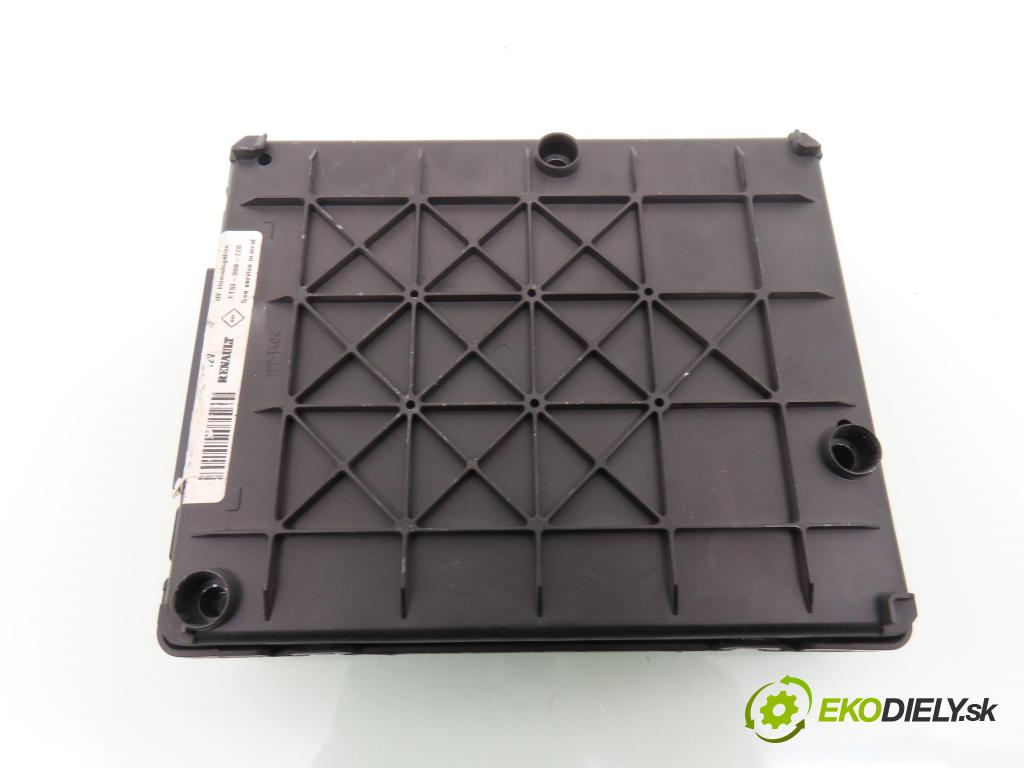 RENAULT SCENIC I (JA0/1_) MINIVAN 2002 75,00 1.9 dCi 102 - F9Q 732 1870,00 MODUL BSI 8200029342B ; S108502610G