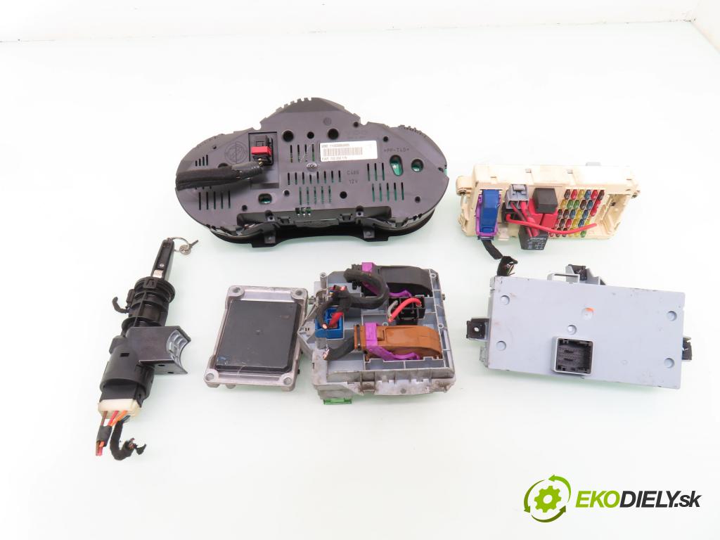 ALFA ROMEO 147 (937_) HB 2003 88,00 1.6 16V T.SPARK 120 - AR 32104 1598,00 spinačka / imobilizéra IMMO / Riadiaca jednotka 0261207728 ; 51711427 ; 46558758