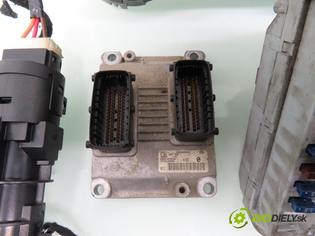 ALFA ROMEO 147 (937_) HB 2003 88,00 1.6 16V T.SPARK 120 - AR 32104 1598,00 spinačka / imobilizéra IMMO / Riadiaca jednotka 0261207728 ; 51711427 ; 46558758