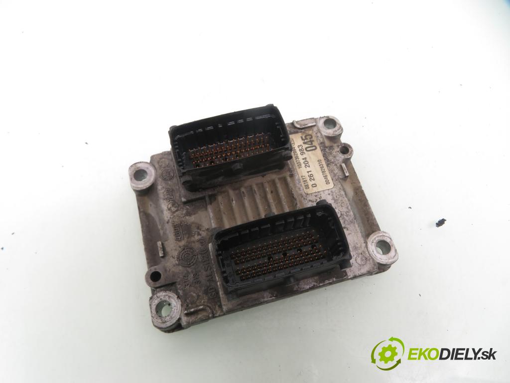 FIAT PUNTO (188_) HB 2004 44,00 1.2 60 - 188 A4.000 1242,00 Riadiaca jednotka Motor 0261204983 ; 1037352994