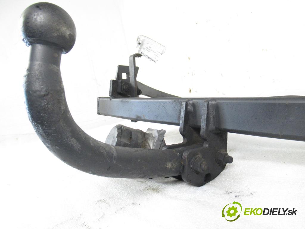 CITROEN C8 (EA_, EB_) VAN 2005 94,00 2.2 HDi - 4HW (DW12TED4) 2179,00 Hák