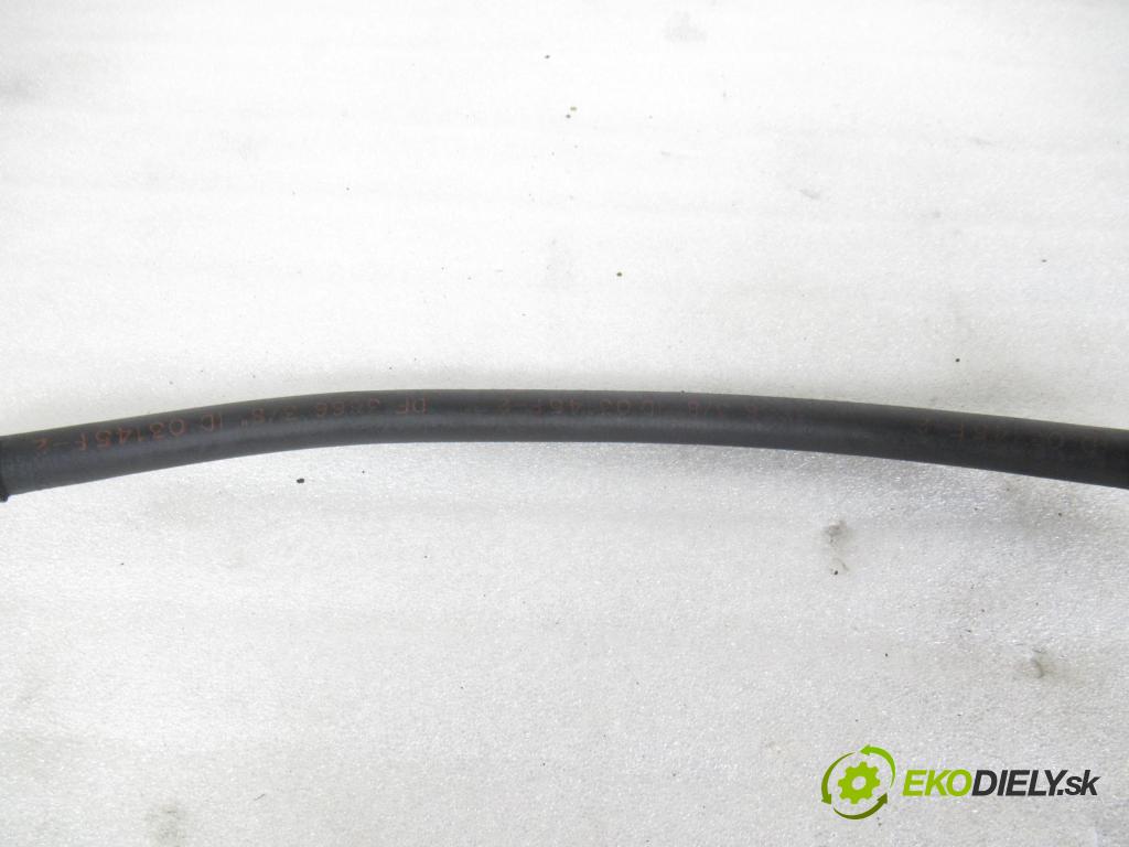 SAAB 900 II LIFTBACK 1995 136,00 2.0 -16 Turbo 185 - B204L 1985,00 rúrka / Rúra servočerpadlo 