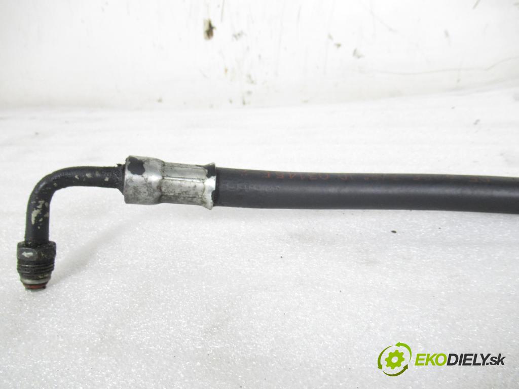 SAAB 900 II LIFTBACK 1995 136,00 2.0 -16 Turbo 185 - B204L 1985,00 rúrka / Rúra servočerpadlo