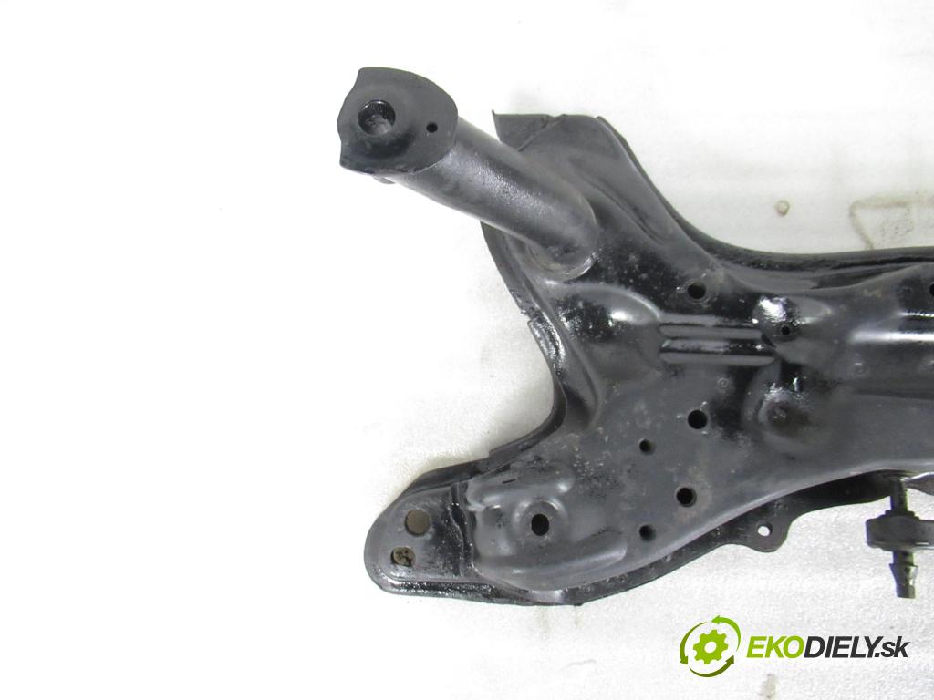 TOYOTA YARIS (_P1_) HB 2000 50,00 1.0 VVT- i 68 - 1SZ-FE 998,00 predný