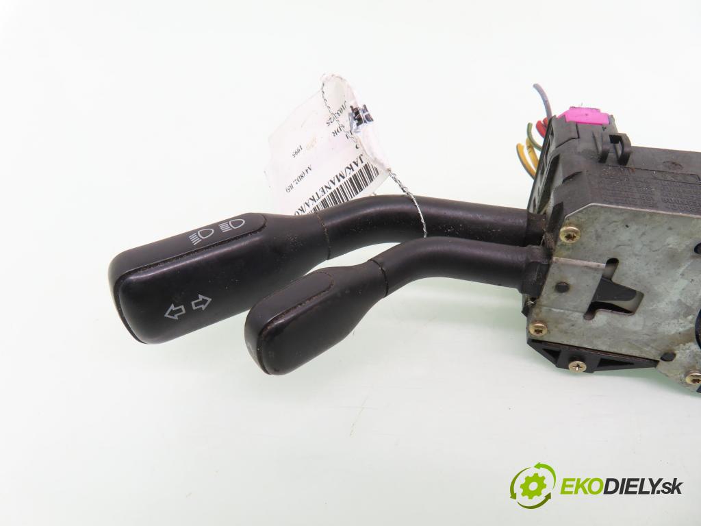 AUDI A4 (8D2, B5) SEDAN 1995 92,00 1.8 - ADR 1781,00 páčka/prepínač 4D0953513 ; 4D0953513A