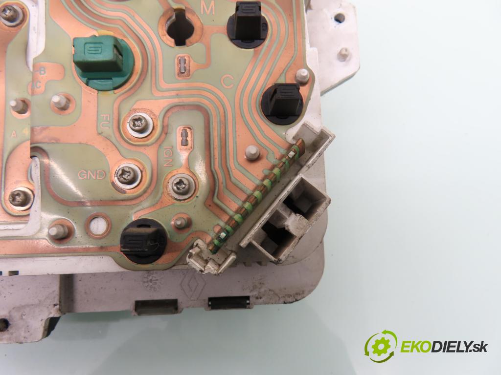 RENAULT MASTER II Skrzynia (FD) FURGON 1998 59,00 2.5 D - S8U 770 2499,00 Prístrojovka elektrický RN0002001