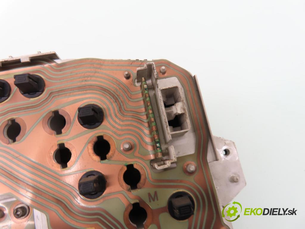 RENAULT MASTER II Skrzynia (FD) FURGON 1998 59,00 2.5 D - S8U 770 2499,00 Prístrojovka elektrický RN0002001