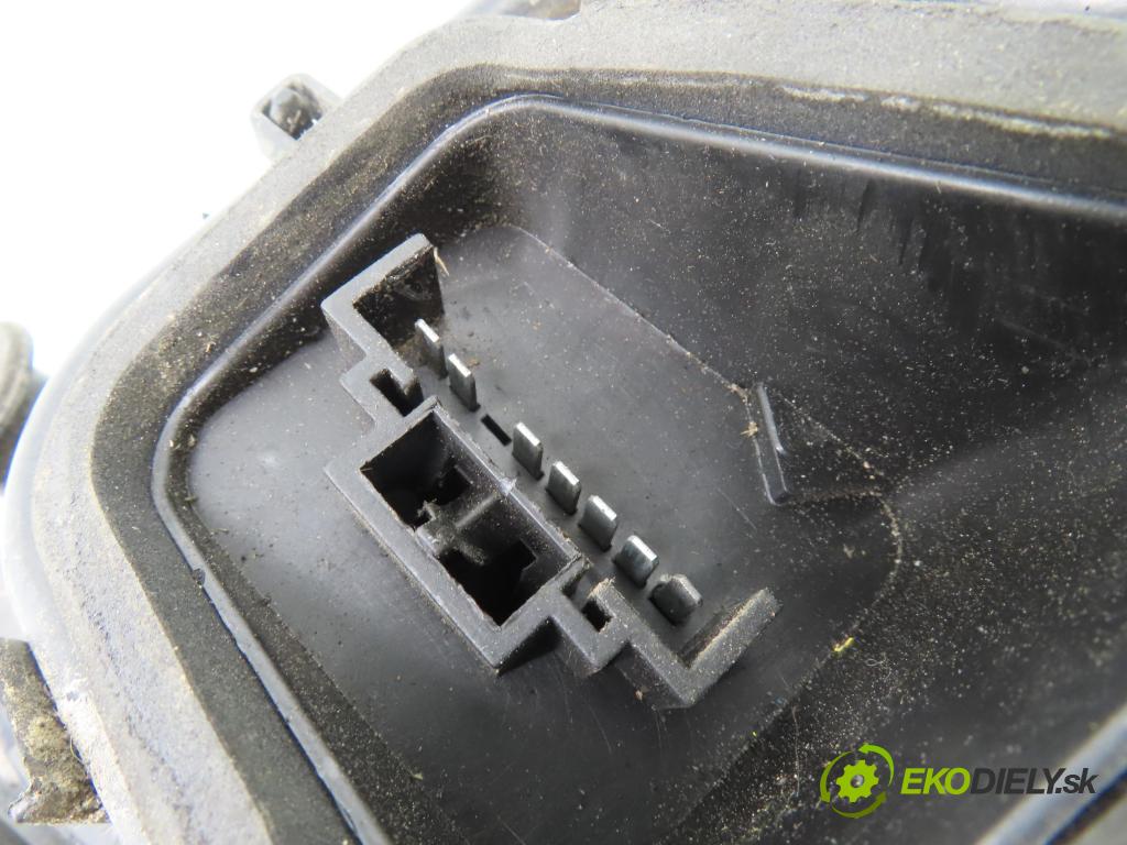 FIAT STILO (192_) HB 2002 85,00 1.9 JTD 115 - 192 A1.000 1910,00 Svetlo pravé zadné 46823705