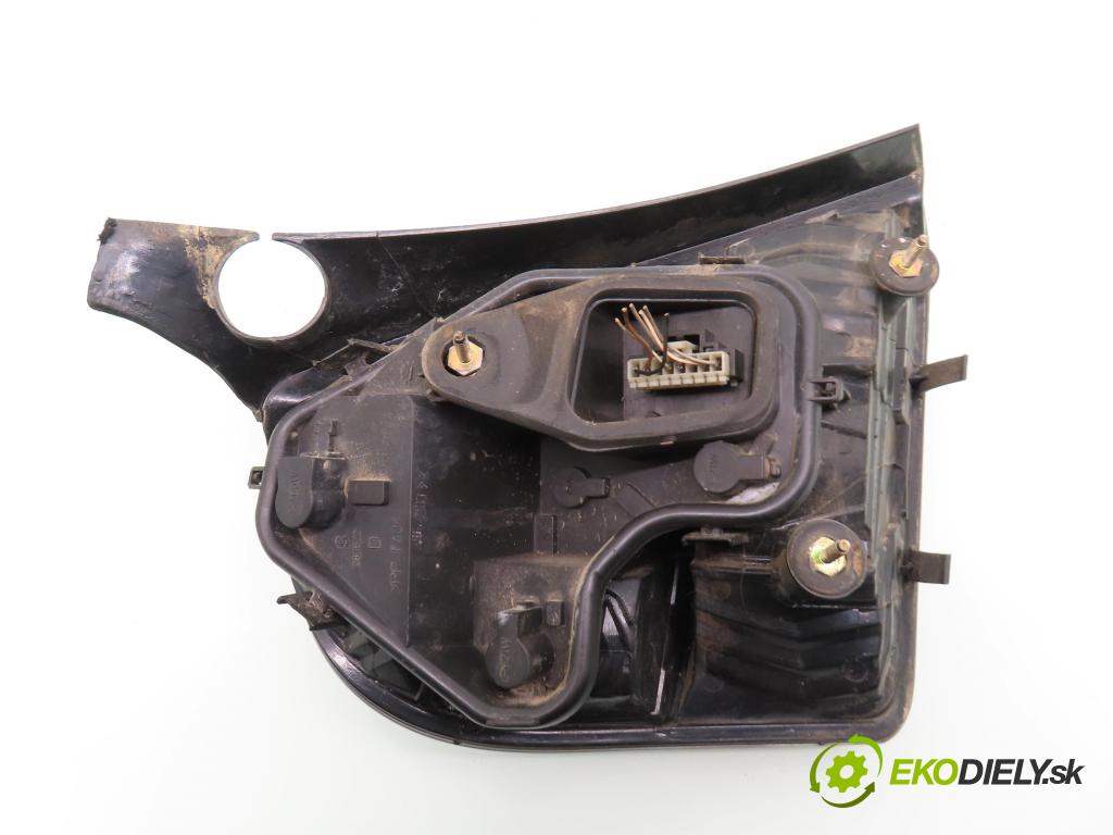 FIAT STILO (192_) HB 2002 85,00 1.9 JTD 115 - 192 A1.000 1910,00 Svetlo pravé zadné 46823705