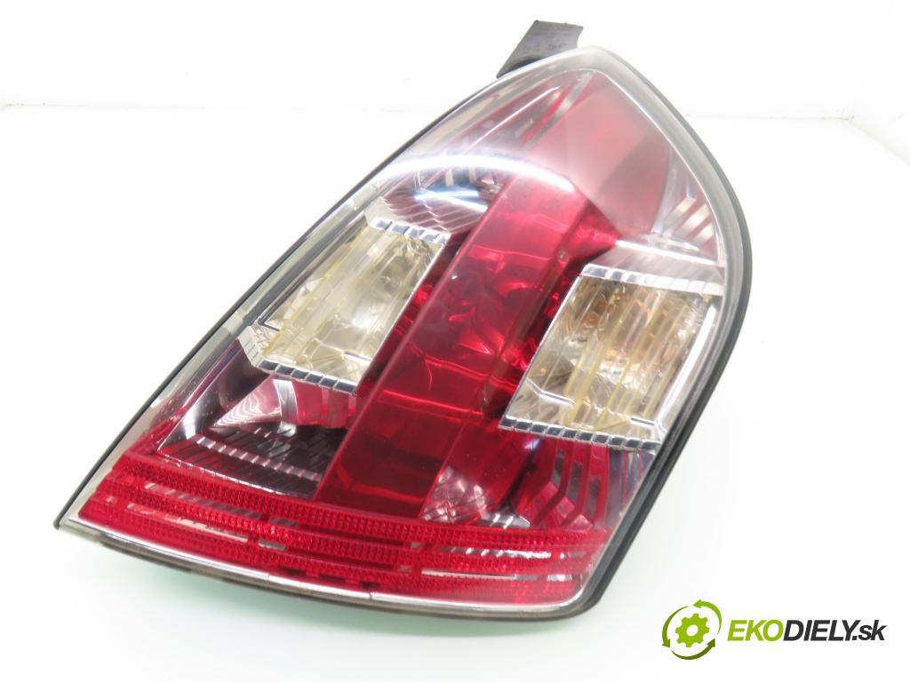 FIAT STILO (192_) HB 2002 85,00 1.9 JTD 115 - 192 A1.000 1910,00 Svetlo pravé zadné 46823705