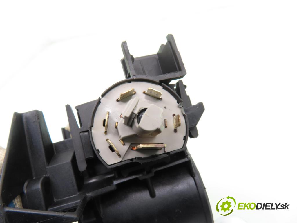 OPEL ASTRA G Kombi (T98) KOMBI 2000 66,00 1.4 16V - X 14 XE 1389,00 spinačka 90589313 ; 90589389 (Spínacia skrinka)