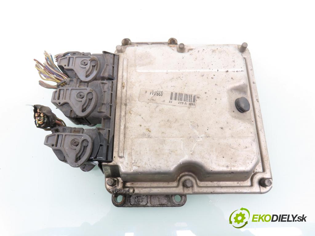 CITROEN C8 (EA_, EB_) VAN 2005 94,00 2.2 HDi - 4HW (DW12TED4) 2179,00 Riadiaca jednotka Motor 0281011779 ; 9659520280