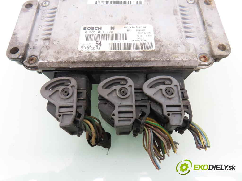 CITROEN C8 (EA_, EB_) VAN 2005 94,00 2.2 HDi - 4HW (DW12TED4) 2179,00 Riadiaca jednotka Motor 0281011779 ; 9659520280