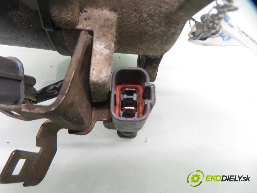 HONDA CIVIC VI Hatchback (EJ, EK) LIFTBACK 1996 66,00 1.4 i S (EJ9) - D14A4 1396,00 Rozdeľovač zapaľovací 30100P1KE01 ; 82DCC4 ; 42724A