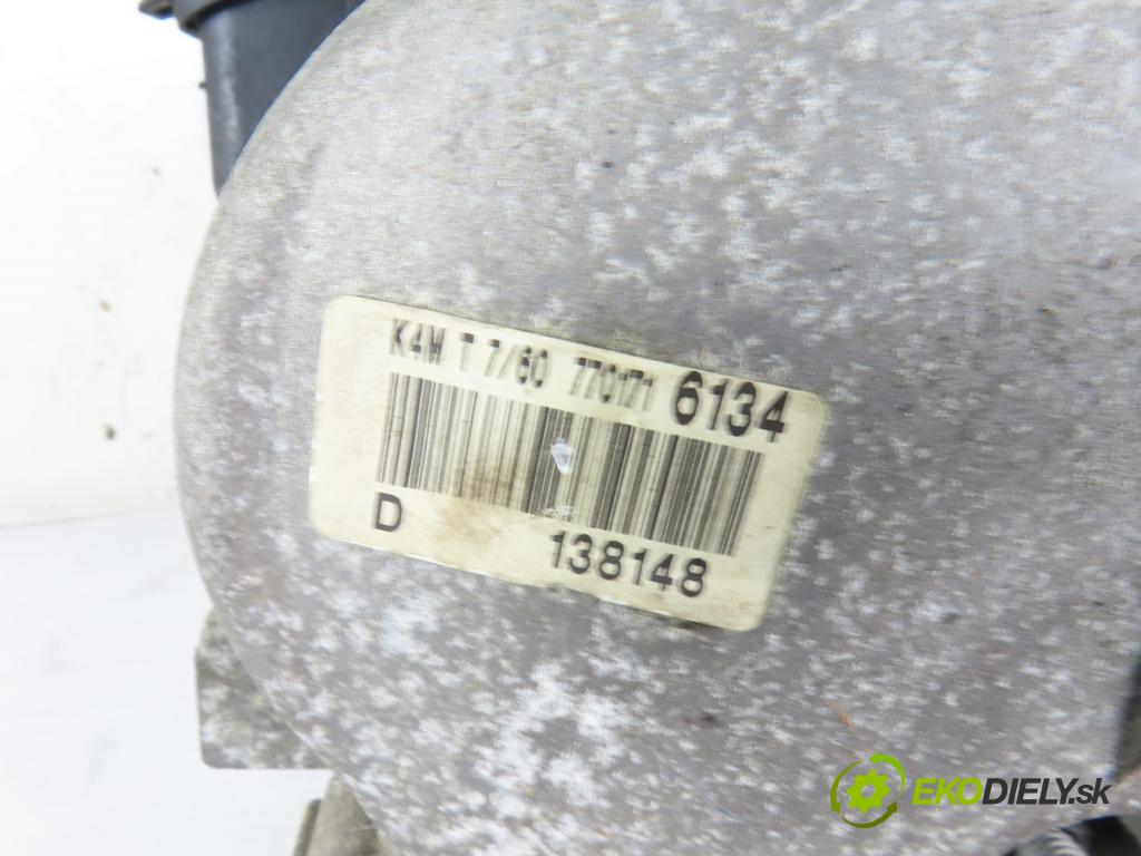 RENAULT MEGANE II (BM0/1_, CM0/1_) HB 2004 83,00 1.6 16V 113 - K4M 760 1598,00 Motor benz. K4M760