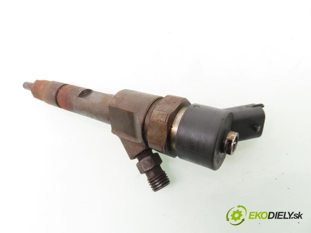 NISSAN PRIMERA (P12) SEDAN 2003 85,00 1.9 dCi - F9Q 1870,00 vstrekovač 0445110021 ; 7700111014 (Vstrekovač paliva)