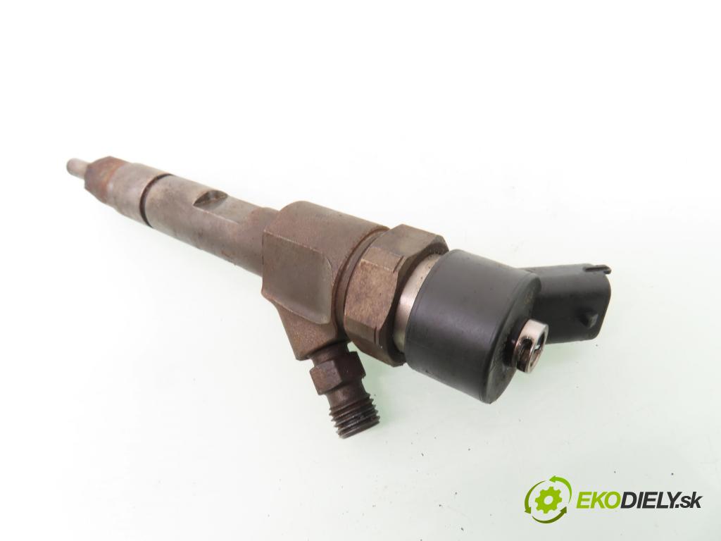 NISSAN PRIMERA (P12) SEDAN 2003 85,00 1.9 dCi - F9Q 1870,00 vstrekovač 0445110021 ; 7700111014 (Vstrekovač paliva)