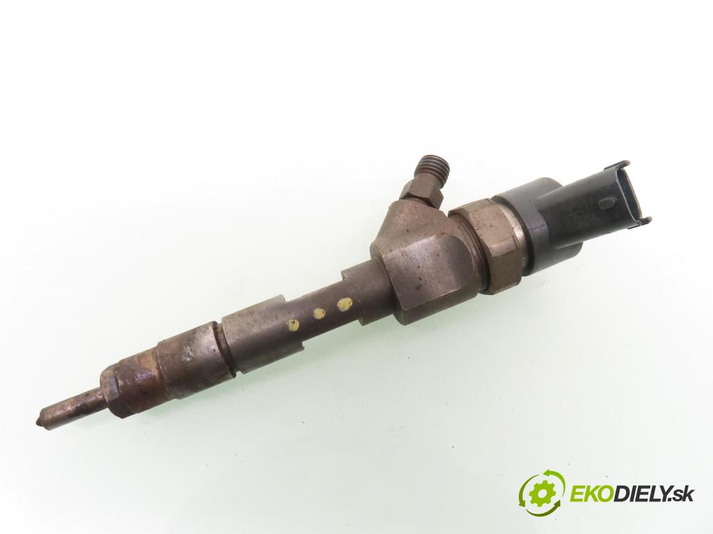 NISSAN PRIMERA (P12) SEDAN 2003 85,00 1.9 dCi - F9Q 1870,00 vstrekovač 0445110021 ; 7700111014 (Vstrekovač paliva)