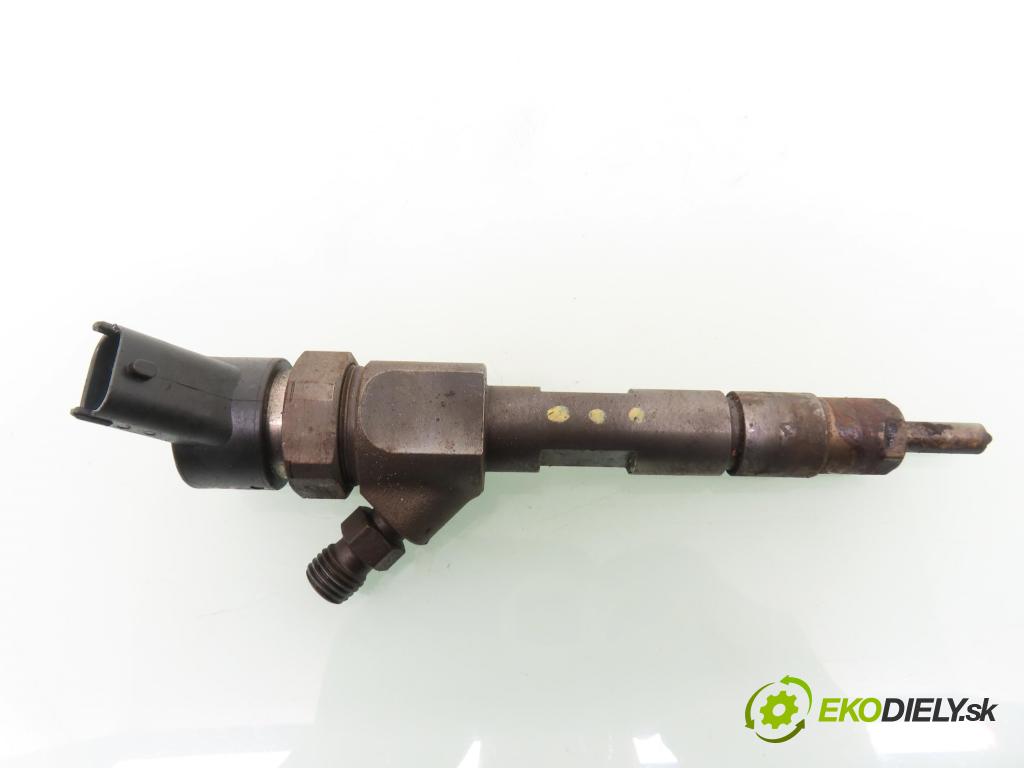 NISSAN PRIMERA (P12) SEDAN 2003 85,00 1.9 dCi - F9Q 1870,00 vstrekovač 0445110021 ; 7700111014 (Vstrekovač paliva)