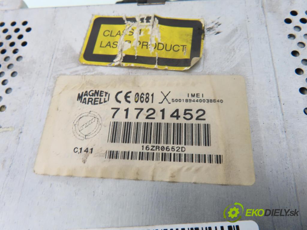 FIAT STILO (192_) HB 2002 85,00 1.9 JTD 115 - 192 A1.000 1910,00 RADIO CD 71721452
