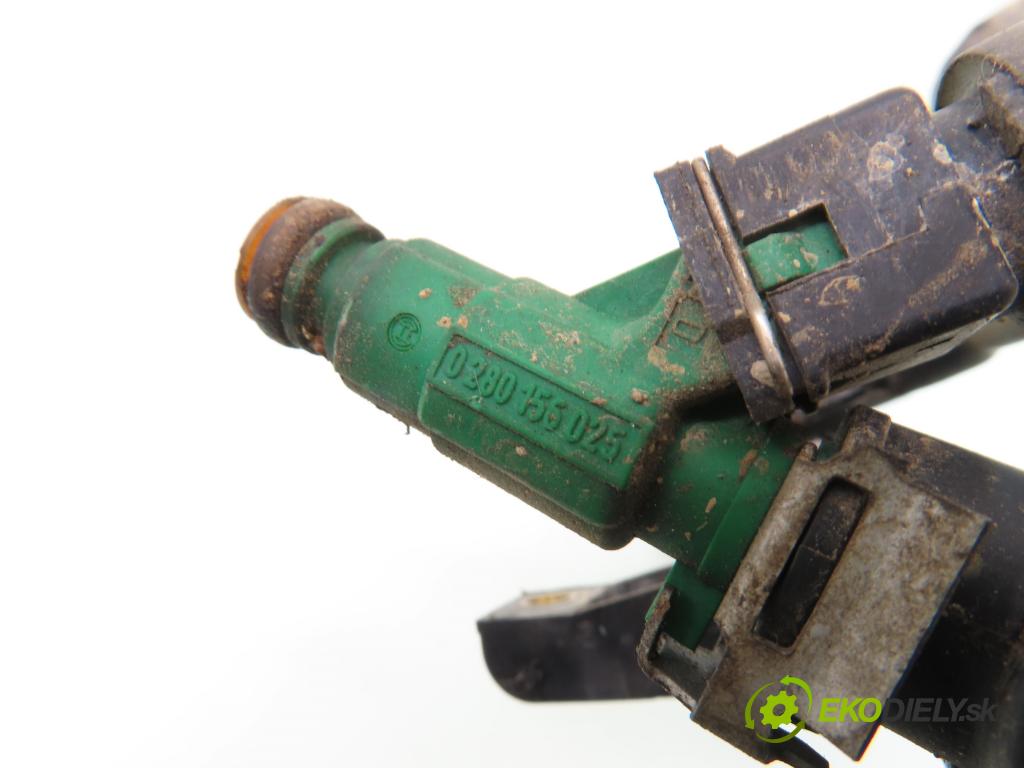 CITROEN SAXO (S0, S1) HB 2002 44,00 1.1 60 - HDZ 1124,00 Lišta vstrekovacia 0280156025 ; 9628982980D (Vstrekovacia lišta)