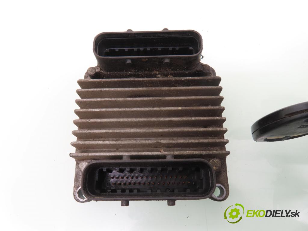 OPEL ASTRA G Kombi (T98) KOMBI 2000 74,00 1.6 16V 100 - X 16 XEL 1598,00 spinačka / imobilizéra IMMO / Riadiaca jednotka 09355929