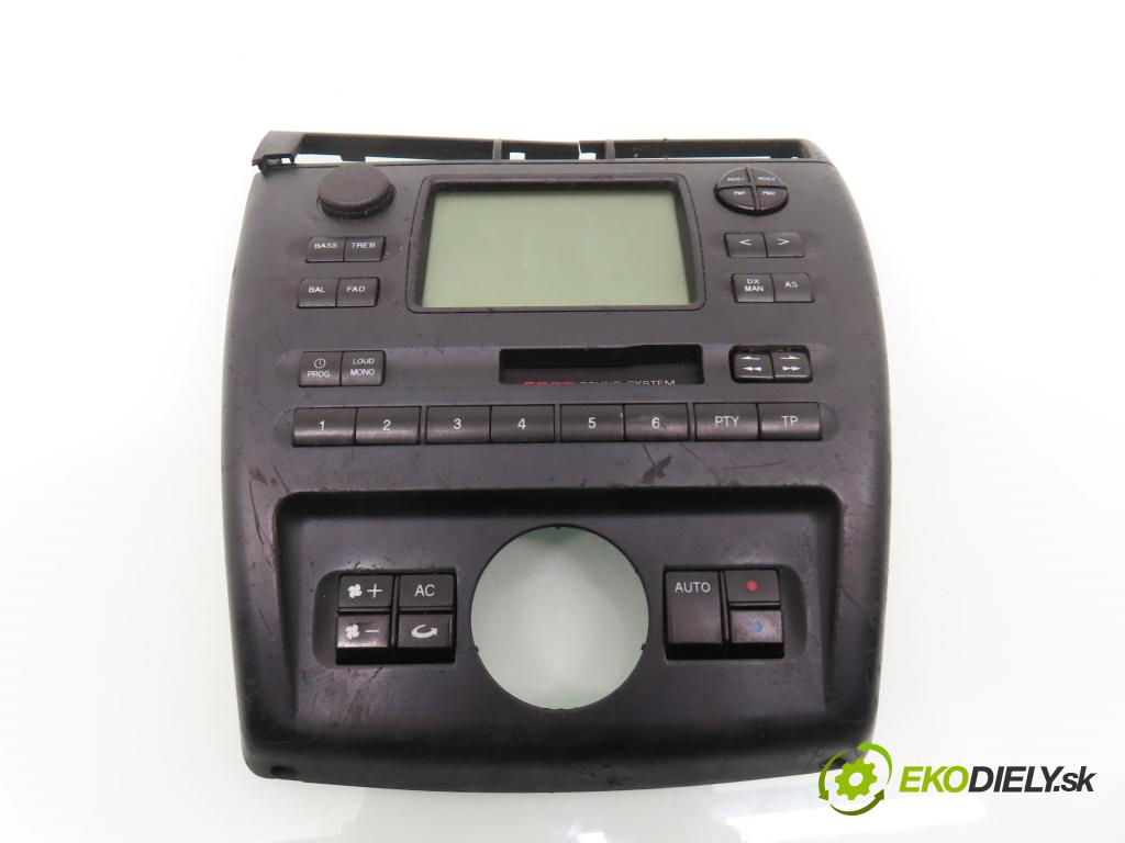 SEAT CORDOBA Vario (6K5) KOMBI 1999 55,00 1.6 - ABU 1598,00 Ovládač rádia 6K1035905G