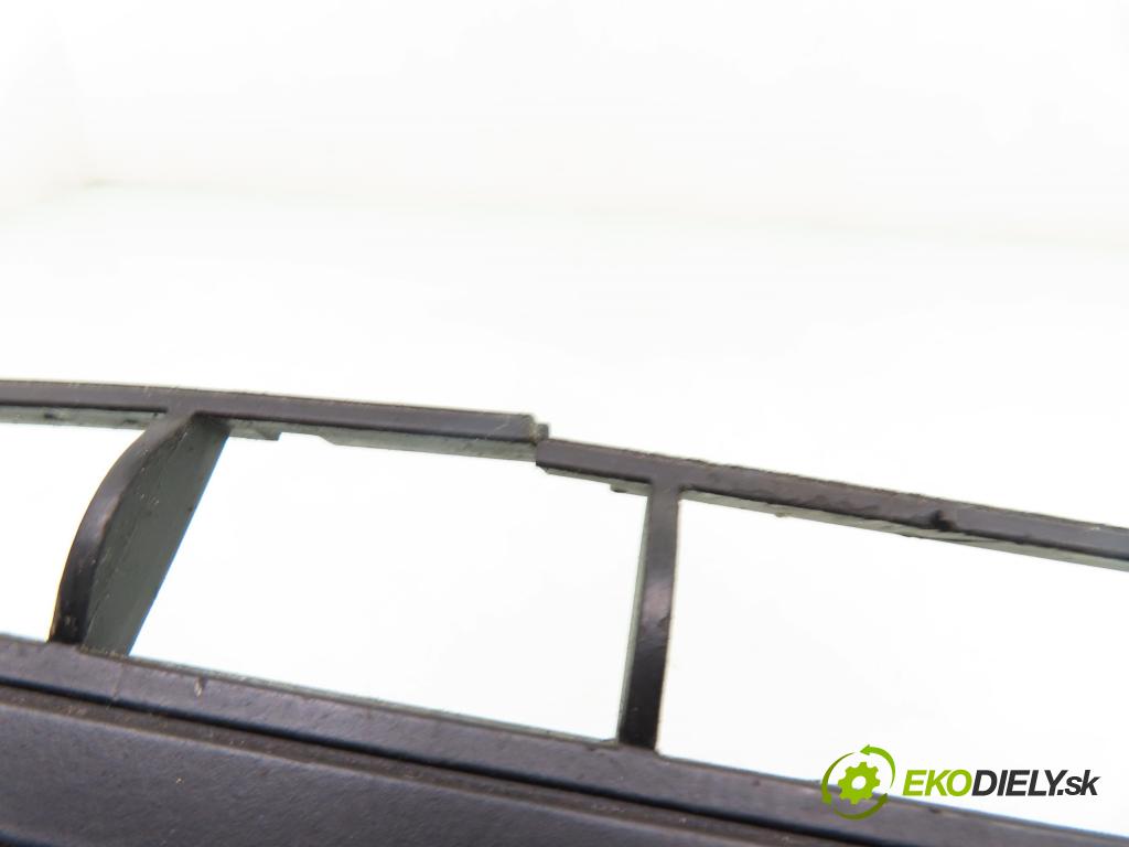 SEAT CORDOBA Vario (6K5) KOMBI 1999 55,00 1.6 - ABU 1598,00 Ovládač rádia 6K1035905G