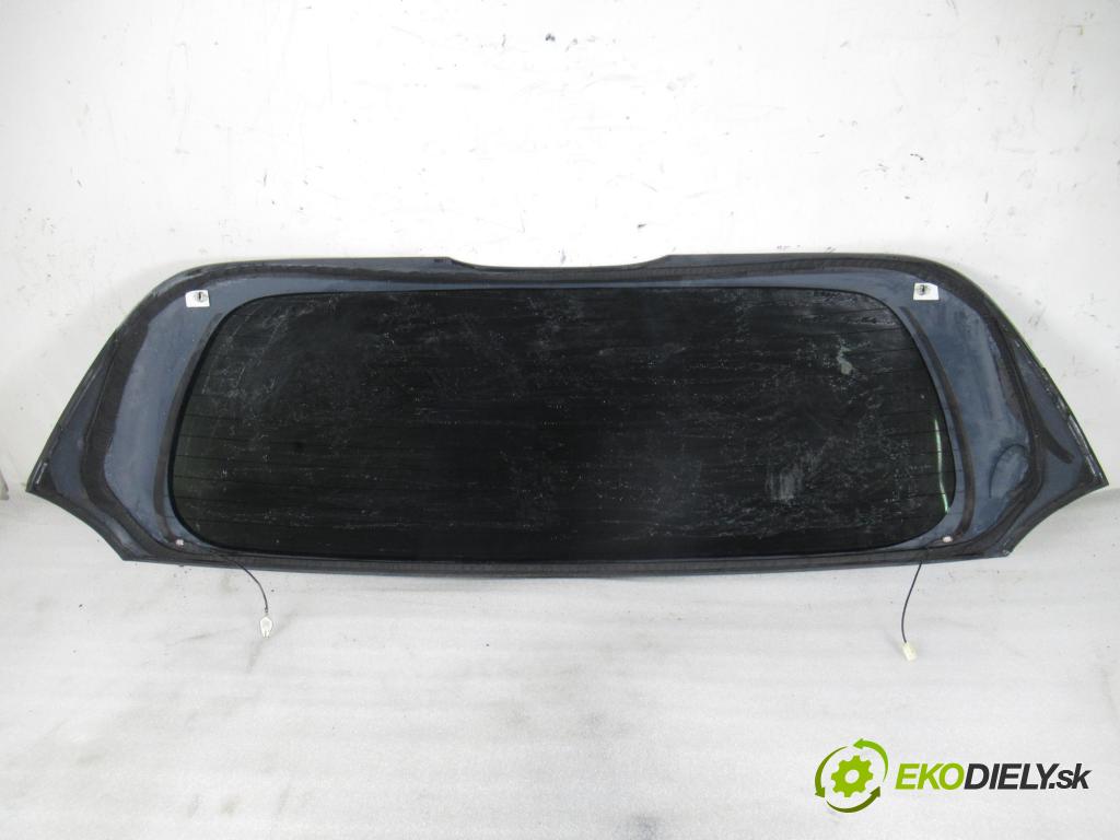 TOYOTA COROLLA Verso (_E12_) MINIVAN 2002 66,00 2.0 D-4D (CDE120_) - 1CD-FTV 1995,00 Okno zadné kapota