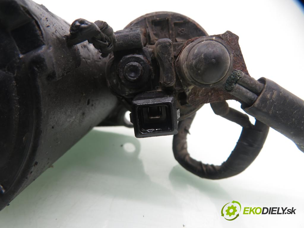 SEAT TOLEDO I (1L) SEDAN 1998 81,00 1.9 TDI 110 - AFN 1896,00 startér 0001125012 ; 02A911023R (Startér)