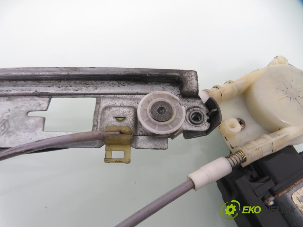 RENAULT MEGANE II (BM0/1_, CM0/1_) HB 2004 83,00 1.6 16V 113 - K4M 760 1598,00 Mechanizmus okien