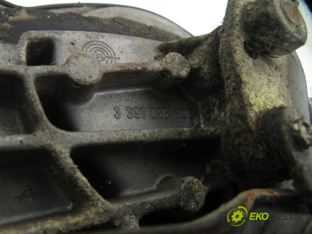 MERCEDES-BENZ CLK (C208) CABRIO 2000 142,00 230 Kompressor 193 - M 111.975 2295,00 Motorček stieračov 3397020325 ; 3391098329 ; 0390241420