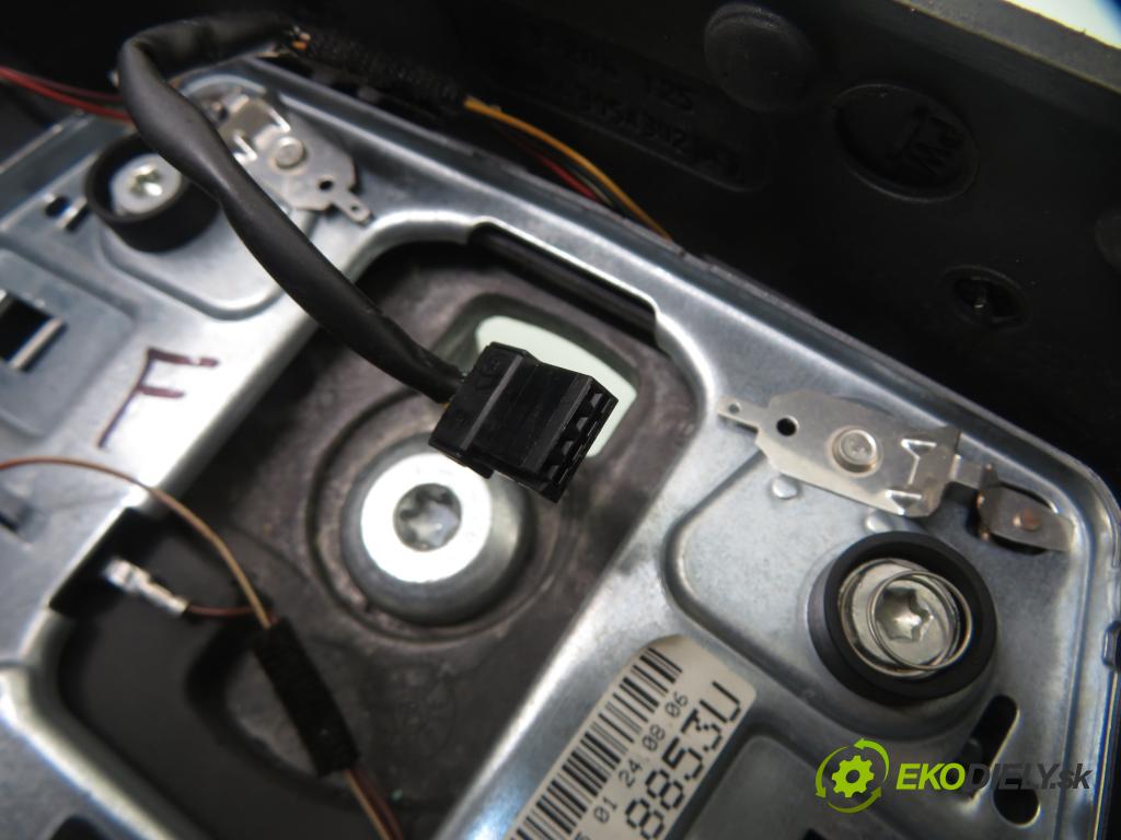 OPEL VECTRA C Kombi (Z02) KOMBI 2006 110,00 1.9 CDTI - Z 19 DTH 1910,00 Volant 13208853 ; 13203886 (Volant)