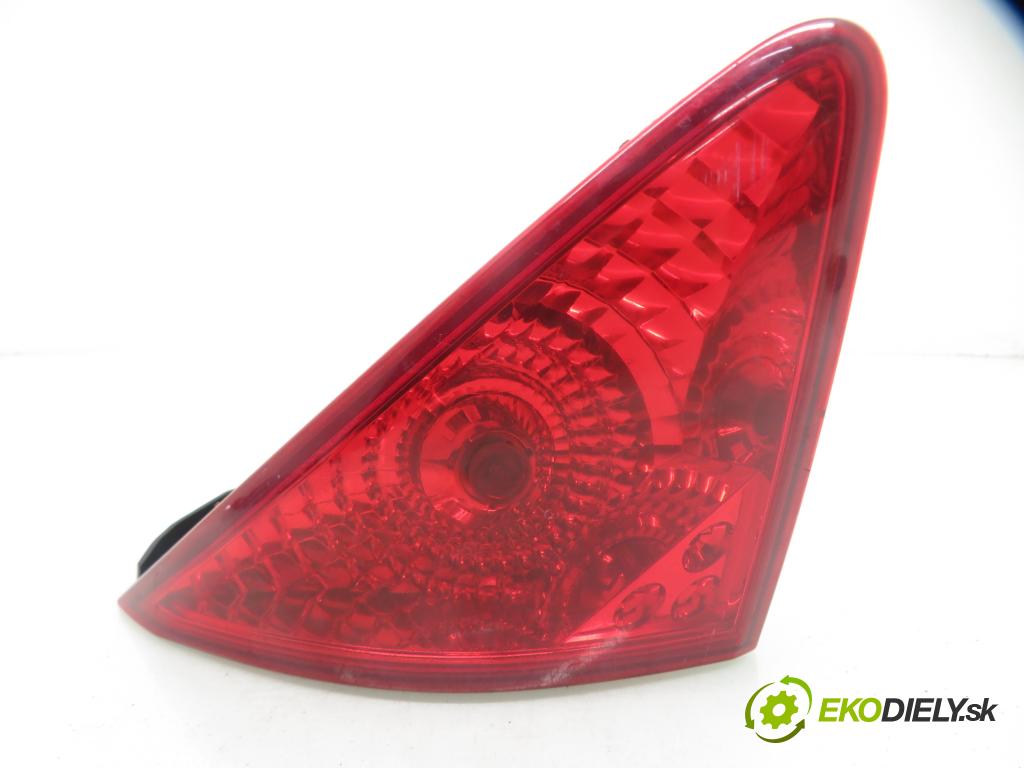 PEUGEOT 3008 nadwozie wielkoprzestrzenne (MPV) (0U_) SUV 2011 110,00 2.0 HDi 150 / BlueHDi 150 - RHE (DW10CTED4) 1997,00 Svetlo pravé zadné kufor 9683461080G ; 26030104