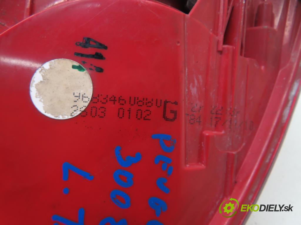 PEUGEOT 3008 nadwozie wielkoprzestrzenne (MPV) (0U_) SUV 2011 110,00 2.0 HDi 150 / BlueHDi 150 - RHE (DW10CTED4) 1997,00 Svetlo ľavé zadné 9683460880G ; 26030102