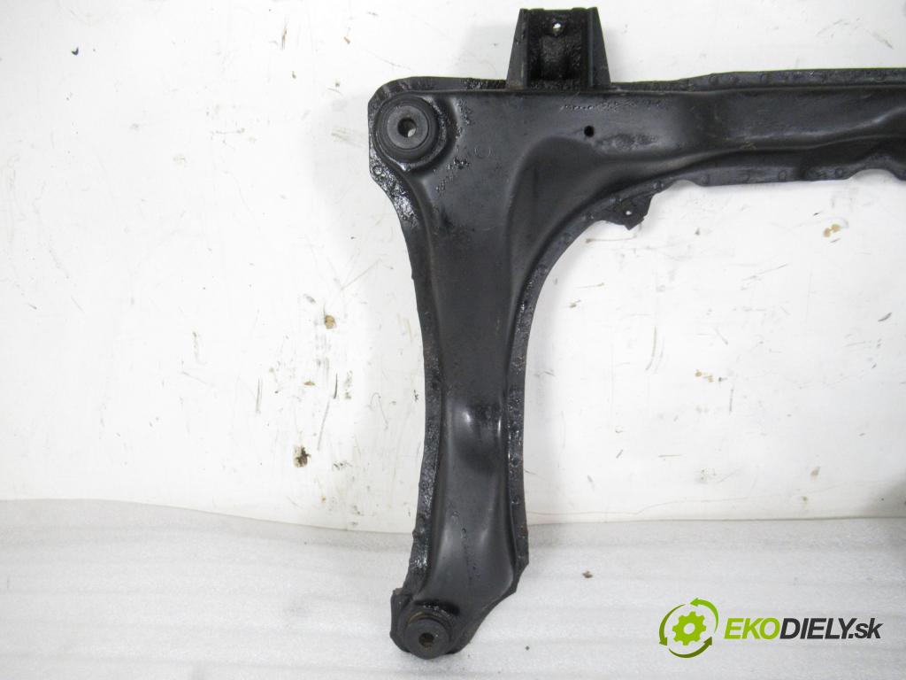 AUDI 80 (8C, B4) SEDAN 1993 66,00 2.0 90 - ABT 1984,00 predný