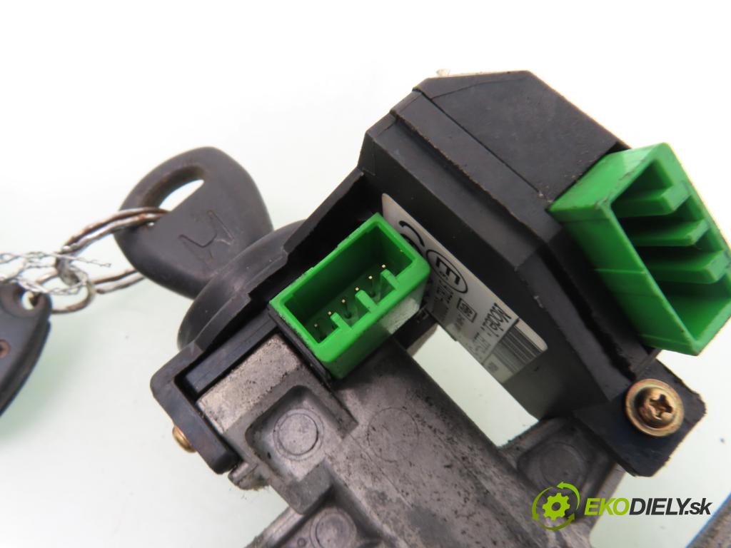 HONDA CIVIC VII Hatchback (EU, EP, EV) HB 2001 66,00 1.4 iS (EP1) - D14Z5 1396,00 spinačka  (Spínacia skrinka)