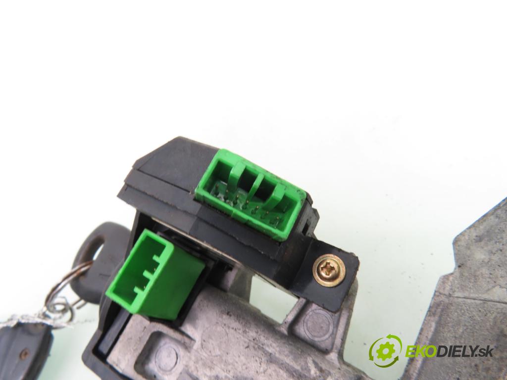 HONDA CIVIC VII Hatchback (EU, EP, EV) HB 2001 66,00 1.4 iS (EP1) - D14Z5 1396,00 spinačka  (Spínacia skrinka)