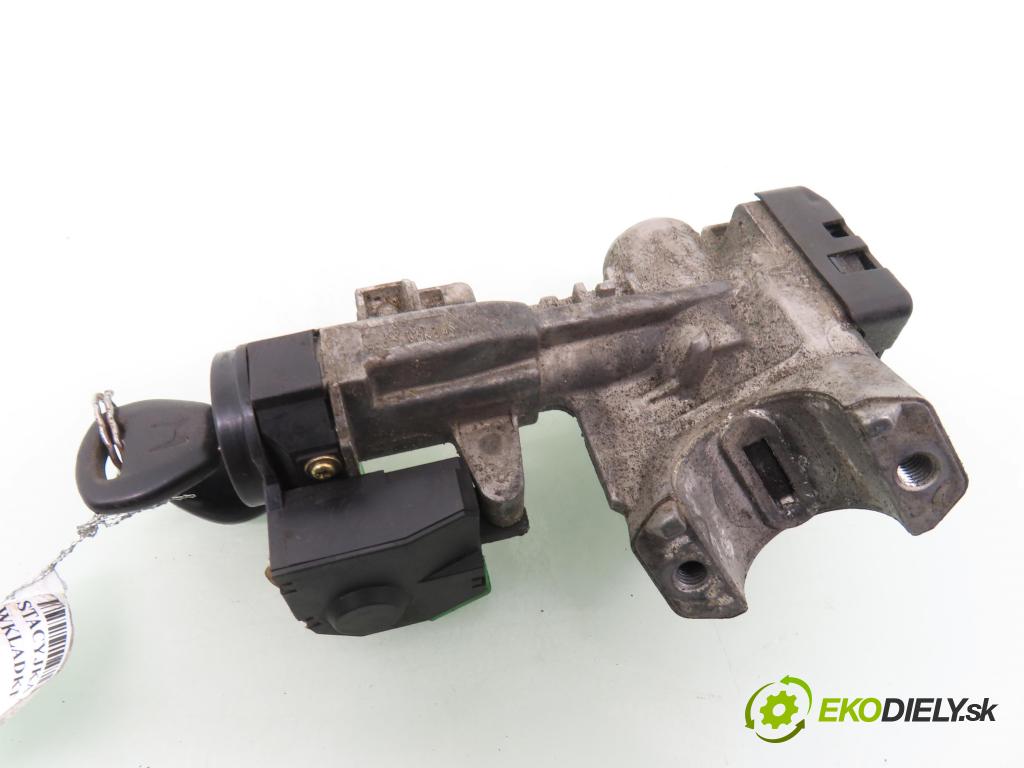 HONDA CIVIC VII Hatchback (EU, EP, EV) HB 2001 66,00 1.4 iS (EP1) - D14Z5 1396,00 spinačka  (Spínacia skrinka)