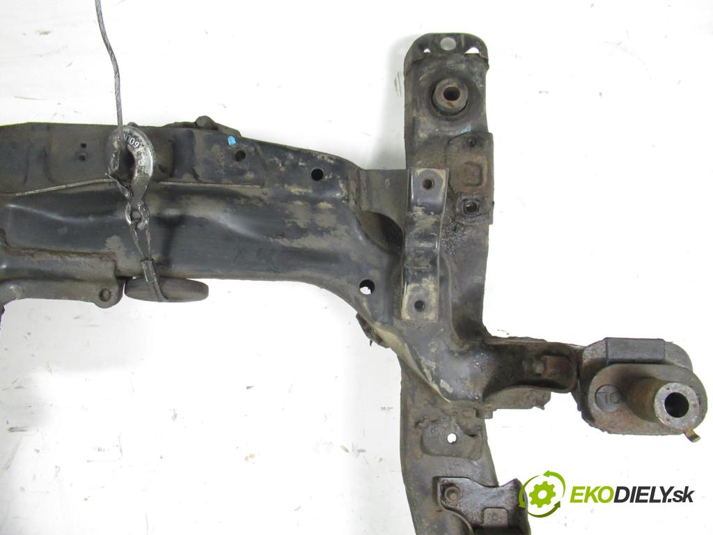 HONDA ACCORD VII Tourer (CM, CN) KOMBI 2006 103,00 2.2 i-CTDi (CN2) - N22A1 2204,00 PŘEDNÍ: