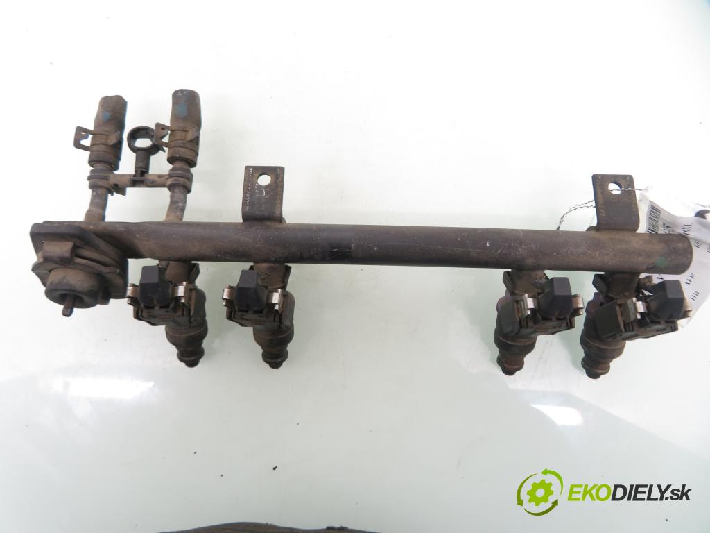 VW LUPO (6X1, 6E1) HB 1999 37,00 1 - AER 999,00 Lišta vstrekovacia 047906031B ; 047133035 ; 5WP4268 (Vstrekovacia lišta)