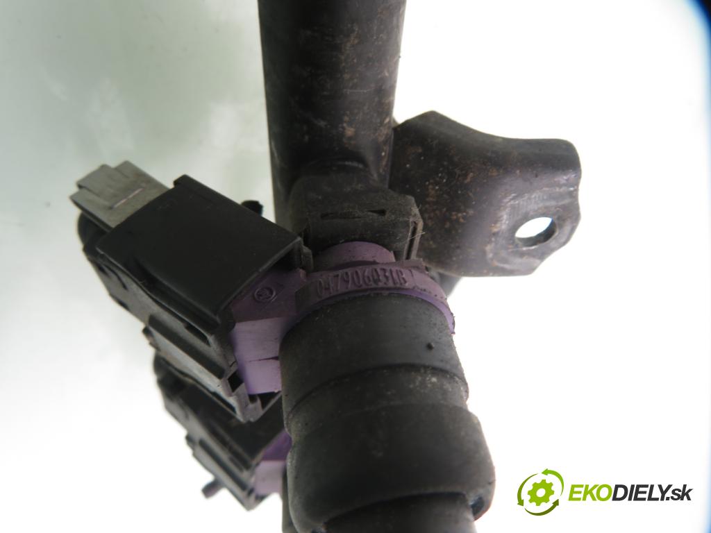 VW LUPO (6X1, 6E1) HB 1999 37,00 1 - AER 999,00 Lišta vstrekovacia 047906031B ; 047133035 ; 5WP4268 (Vstrekovacia lišta)